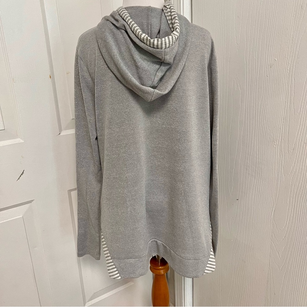 Doe & Rae Hoodie E2 - Picture 5 of 7